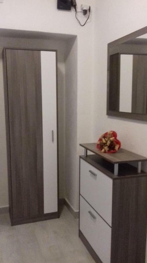 Apartment Silver