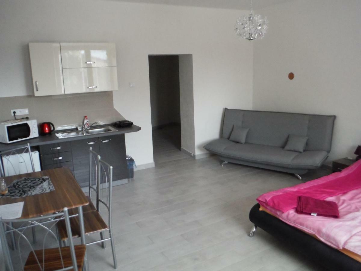 Apartment Silver Zadiel